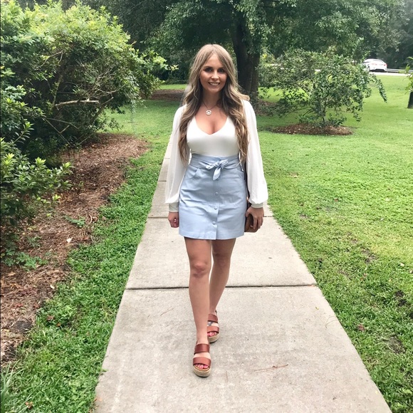 Soft blue button down skirt - Picture 3 of 7